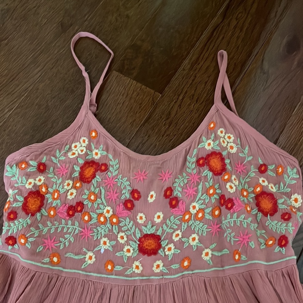NWT Sim and Sam bohemian pink floral embroidery baby doll pink tank top - Picture 2 of 4